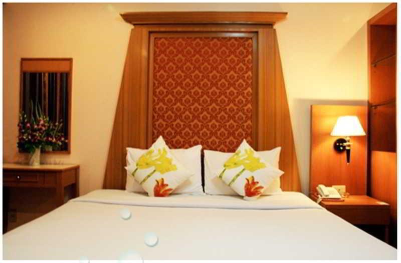 Mike Beach Resort Pattaya Eksteriør billede