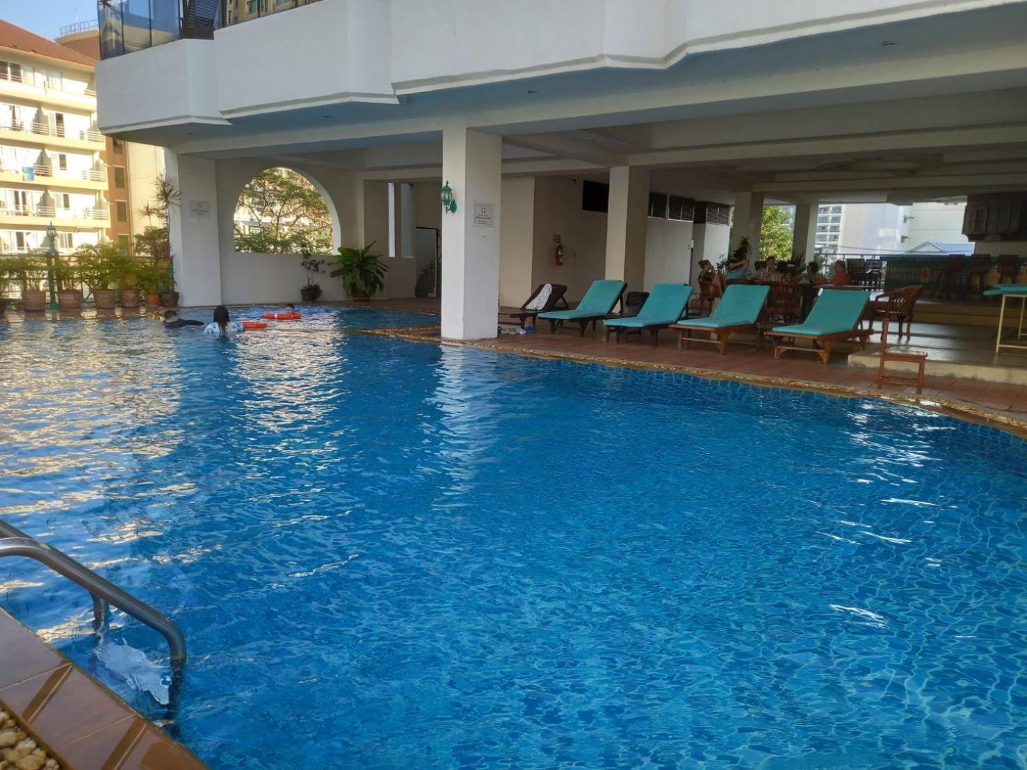 Mike Beach Resort Pattaya Eksteriør billede