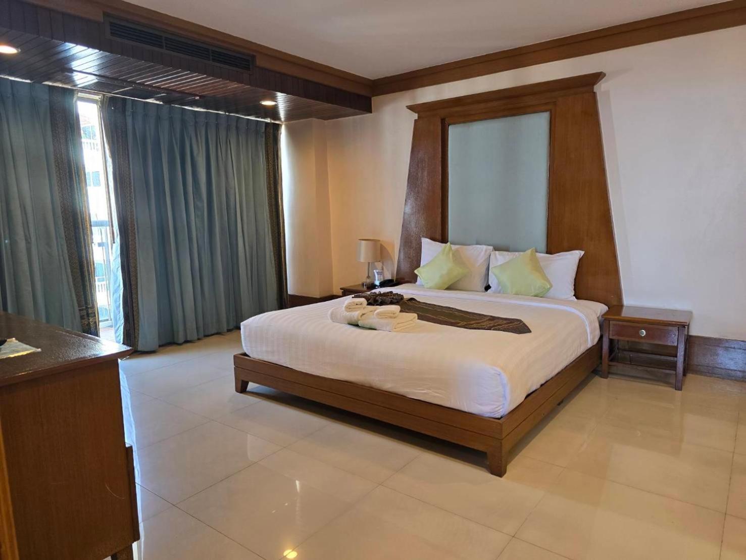 Mike Beach Resort Pattaya Eksteriør billede