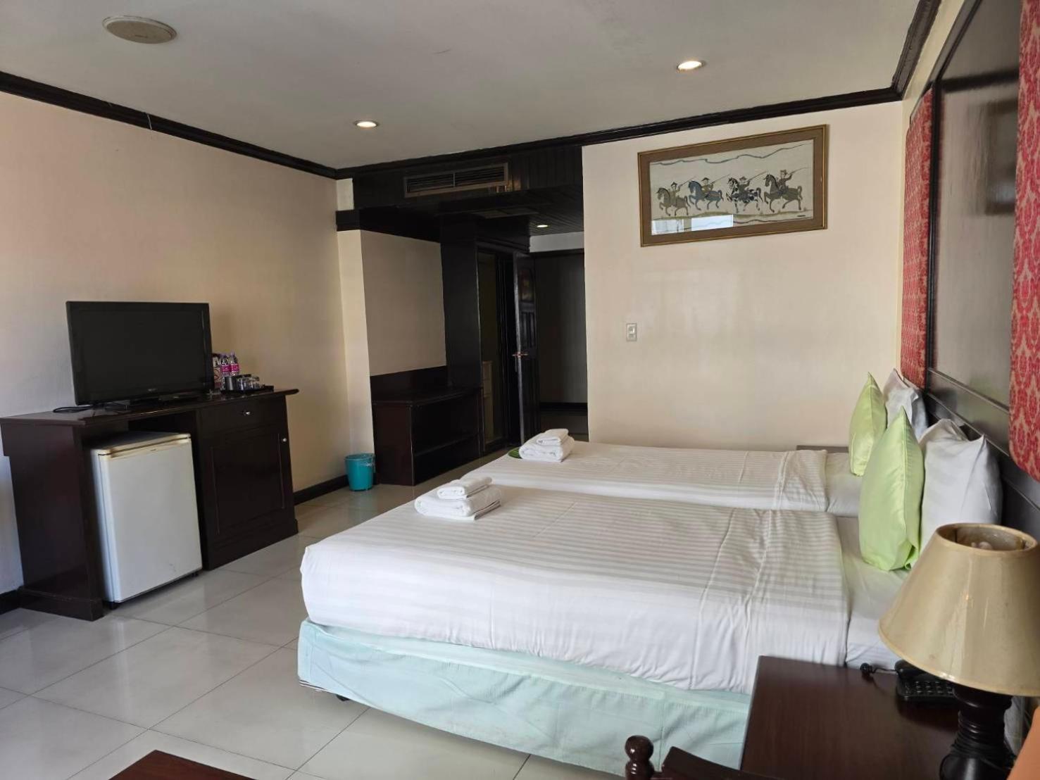 Mike Beach Resort Pattaya Eksteriør billede