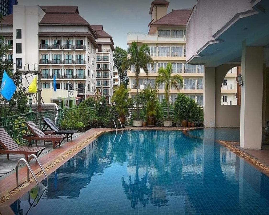 Mike Beach Resort Pattaya Eksteriør billede